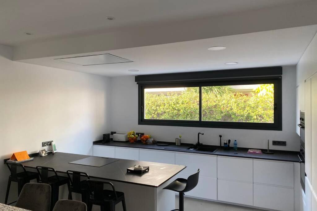 Amazing House Close To The Beach 阿尔库迪亚港 外观 照片