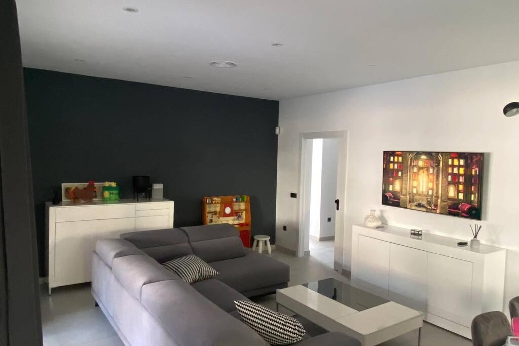 Amazing House Close To The Beach 阿尔库迪亚港 外观 照片